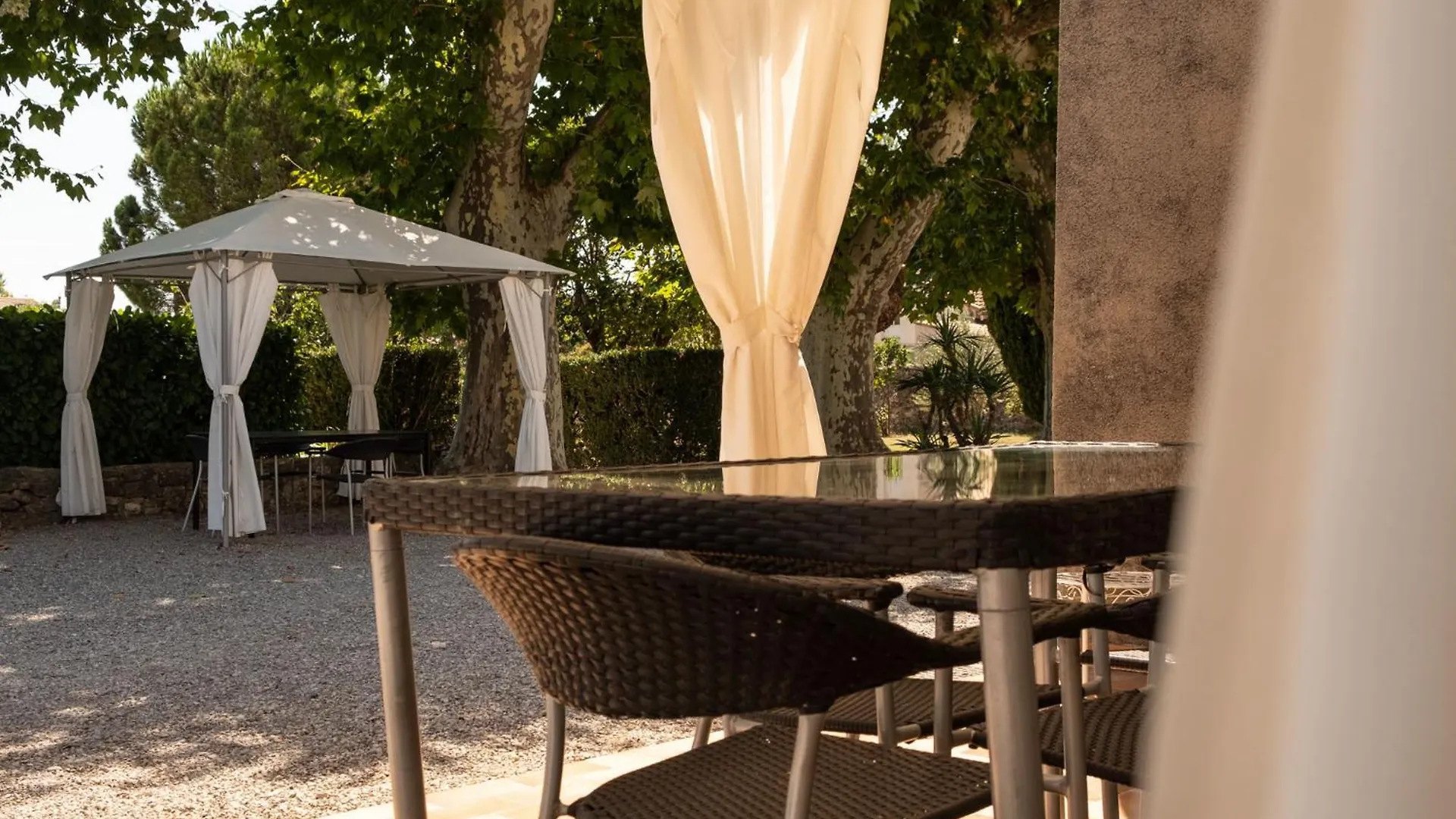 Holiday home La Maison Du Bonheur Pelissanne France